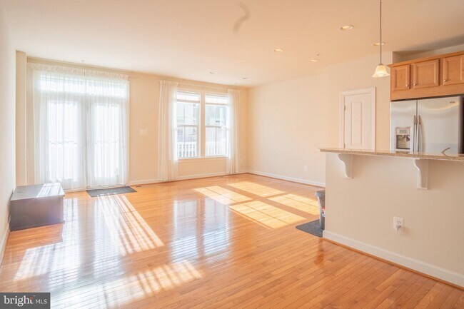 Foto del edificio - 434 Lady Fern Pl