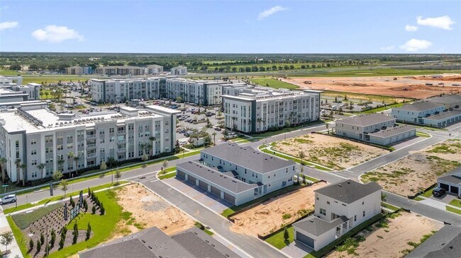 Foto del edificio - 17025 Haggerty Hollow Dr