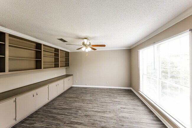 Foto del edificio - 2737 W Aberdeen Dr