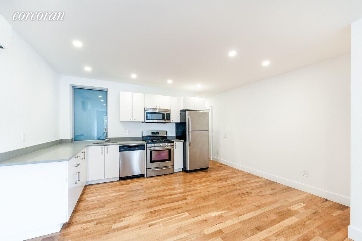 Primary Photo - 1515 11th Ave