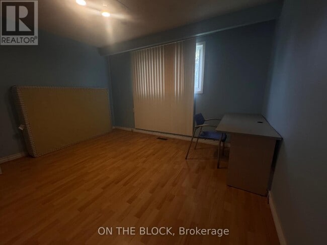Building Photo - 33 Harrington Crescent