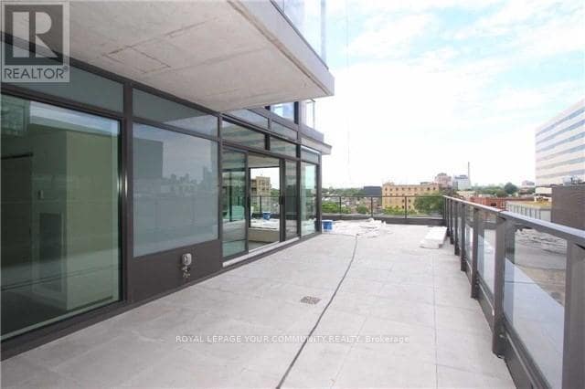 Photo du bâtiment - 111 Bathurst St