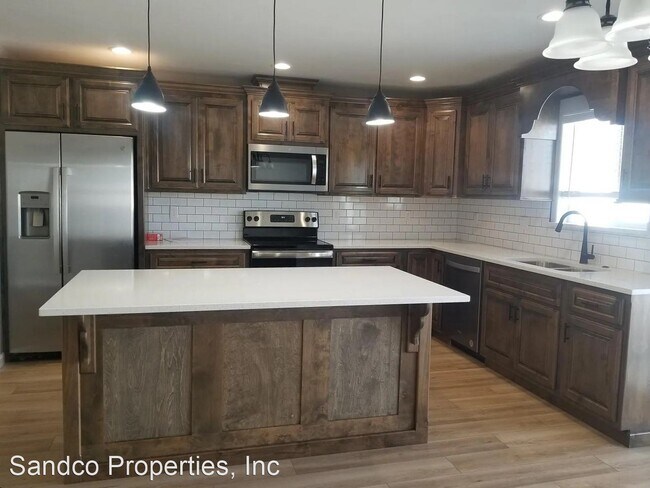 Foto del edificio - 3 br, 2 bath House - 87 Grant Drive, Unit "A"