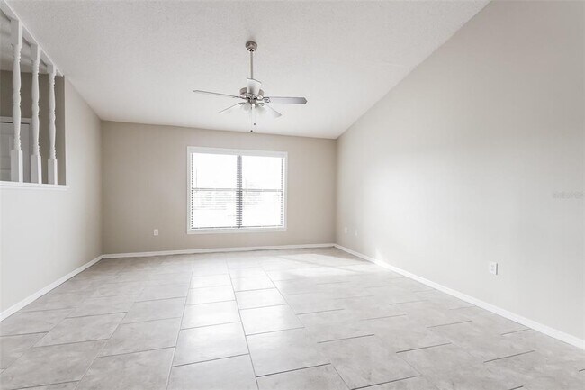 Building Photo - 604 Basingstoke Ct