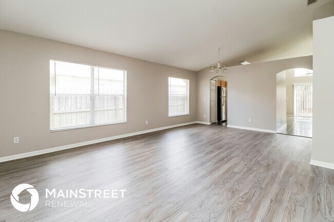 Foto del edificio - 13852 Valleybrooke Ln