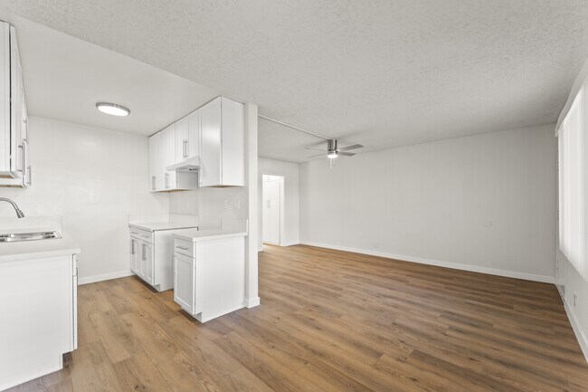 Foto del edificio - 3205 W 60th St