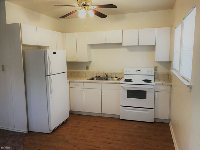 Foto del edificio - 2207 N Elm St