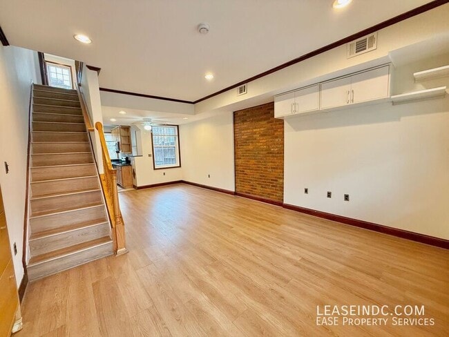 Building Photo - 2011 4th St NW