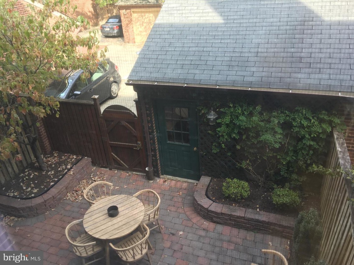 3603 Winfield Lane Northwest, Washington, DC 20007