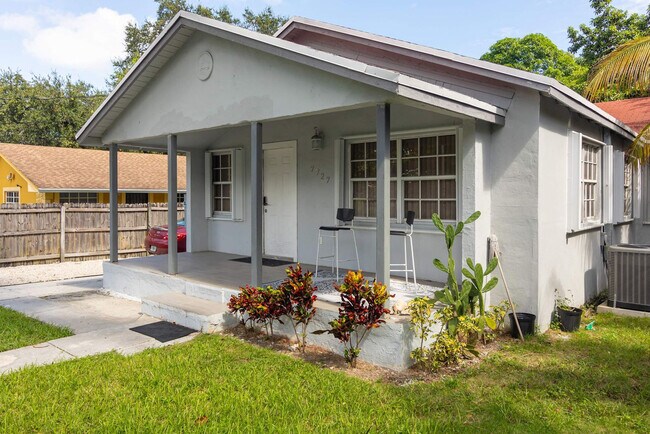 Foto del edificio - 7727 NW 4th Ct