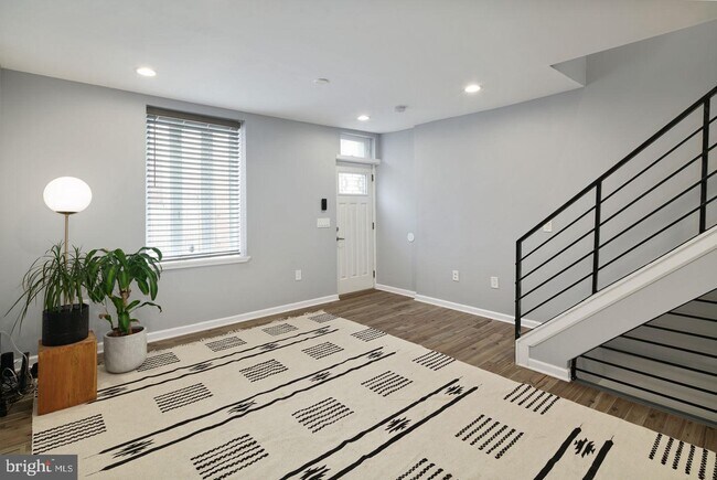 Foto del edificio - 2542 Webb St