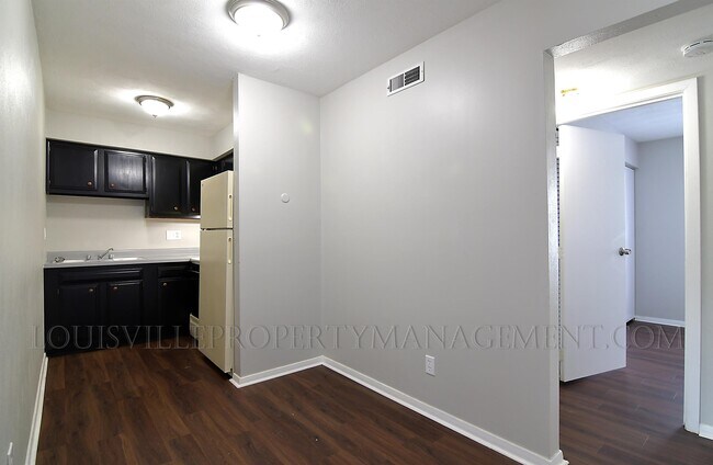 Foto del edificio - 216 E 13th St