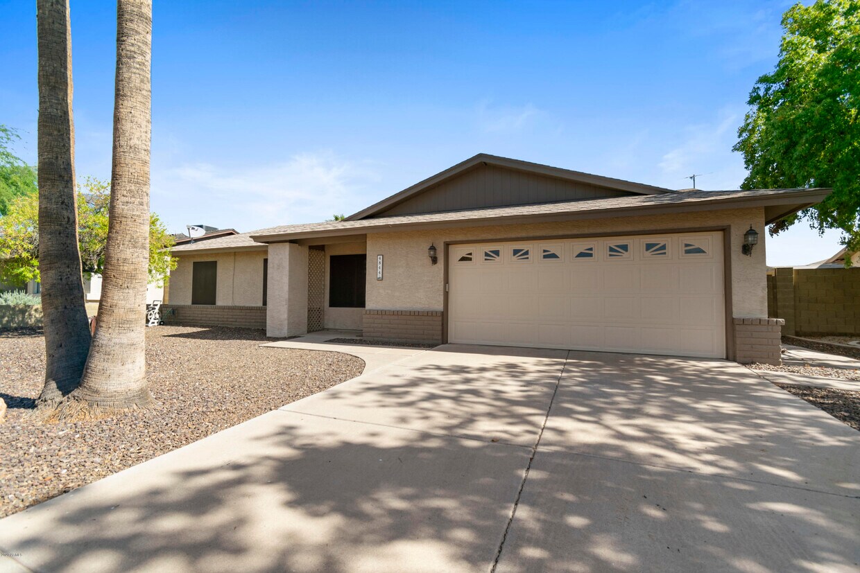 Primary Photo - 4844 E Capistrano Ave