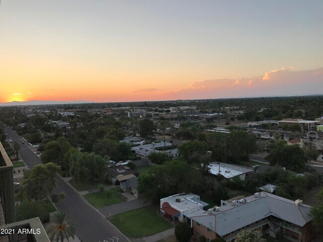 Foto del edificio - 4750 N Central Ave