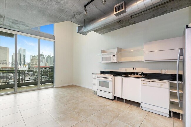 Building Photo - 690 SW 1st Ct