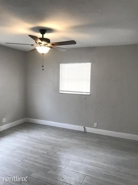 Building Photo - 3 br, 2.5 bath House - 808 Coventry St