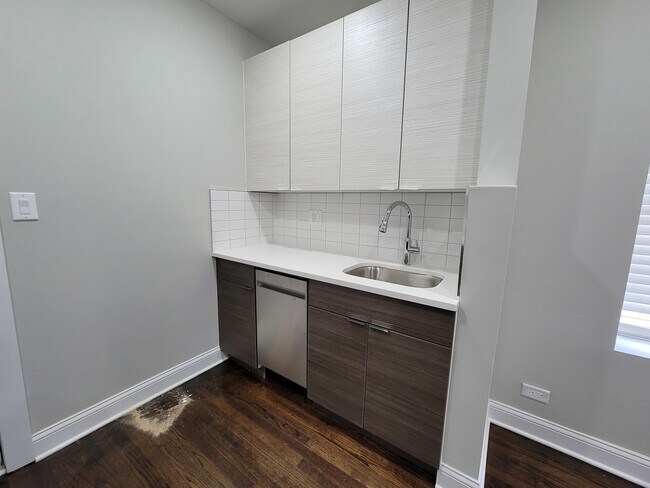 Foto del edificio - 2 N Wolcott Ave