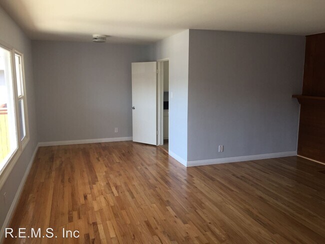 Building Photo - 3 br, 2 bath House - 1161 Tennyson Street