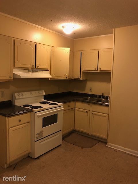 Building Photo - 3 br, 2 bath  - 1915 House Ave Apt 56