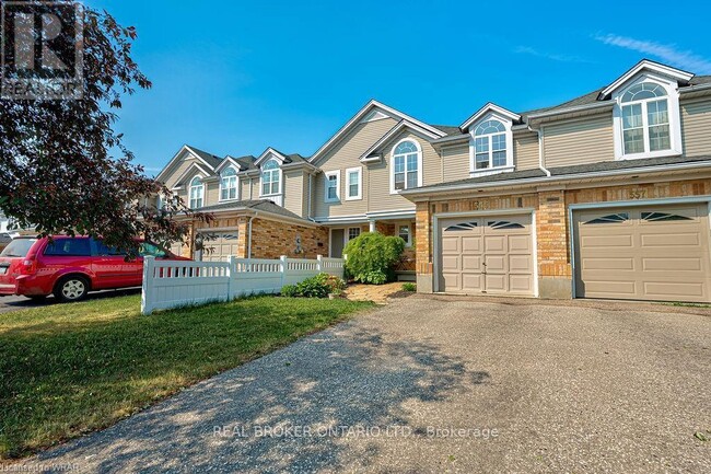 Building Photo - 555 Mariner Dr