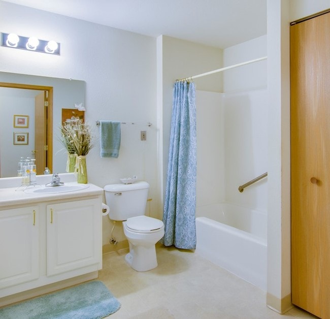 Foto del edificio - Island Woods Senior - a 55+ Community