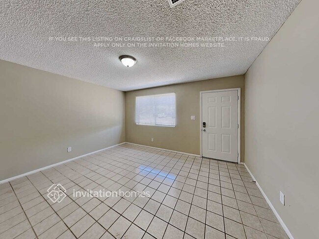 Building Photo - 1307 E Dunlap Ave