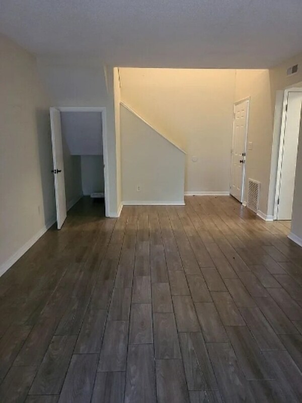 Foto del edificio - 1050 Wayne Ave