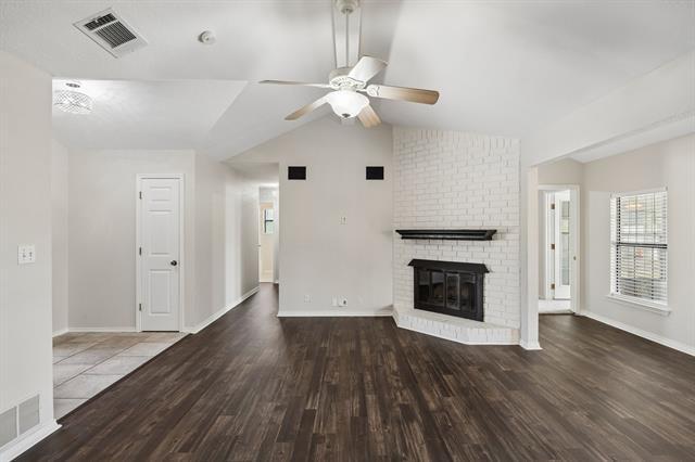 Building Photo - 6344 N Park Dr
