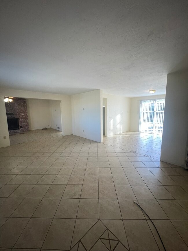 Foto del edificio - 3112 Colorado St NE