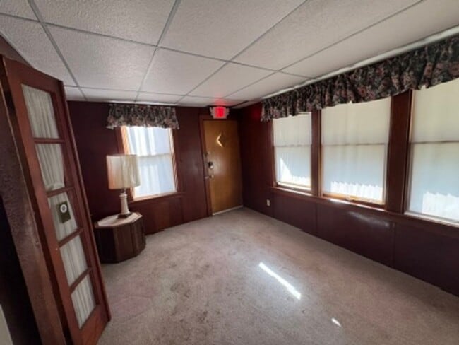 Foto del edificio - 5839 Hampton Ave