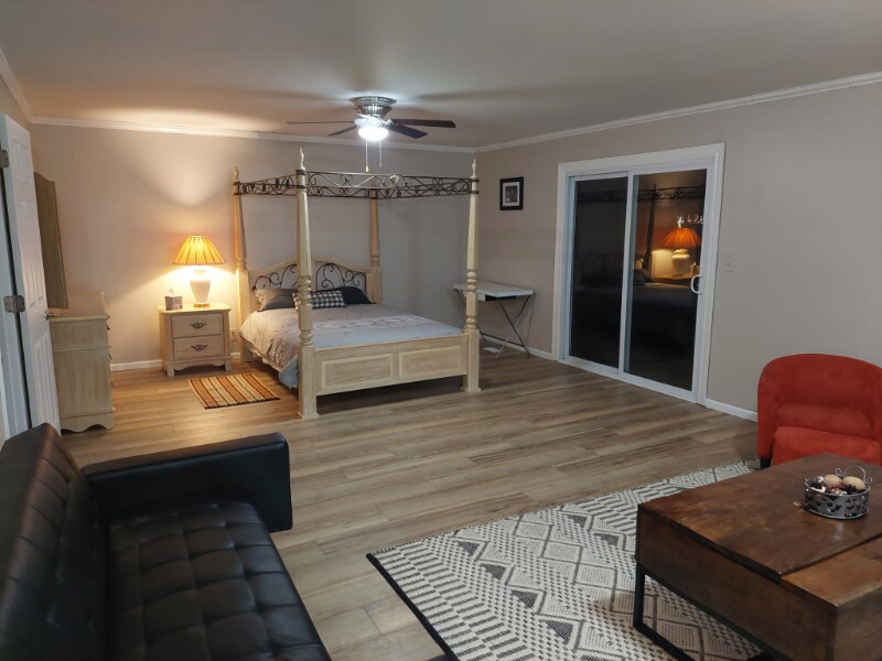 97 Seton Creek Dr, Oswego, IL 60543