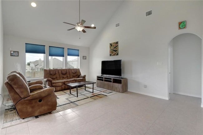 Building Photo - 109 Archer Ln