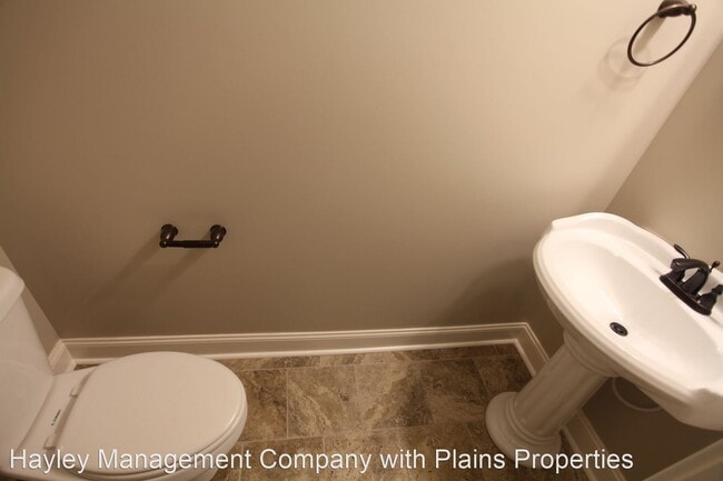 Foto del edificio - 3 br, 3.5 bath House - 1094 Runningvine Lane