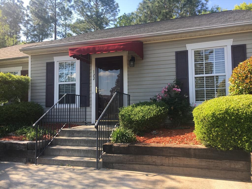 Foto principal - 122 Shelby Dr