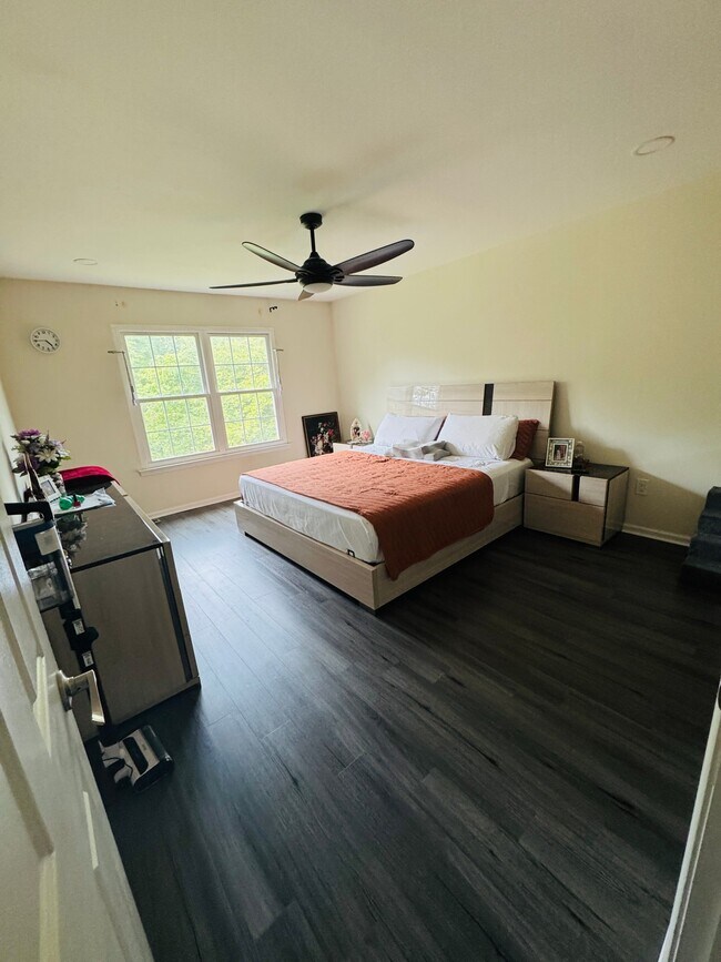 Foto del edificio - 46G Haverhill Ct