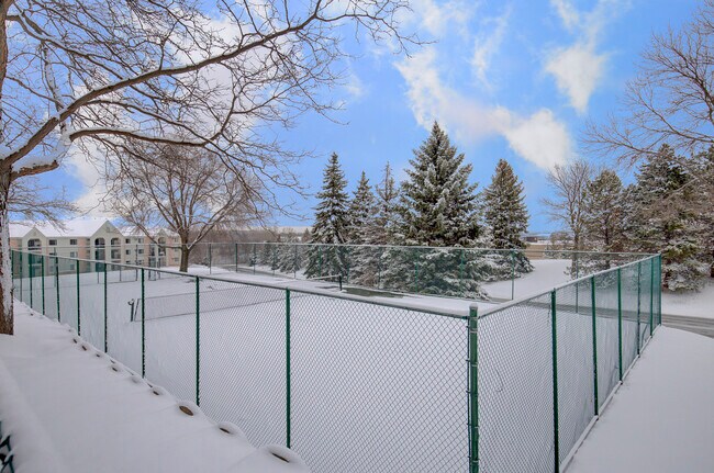 Foto del edificio - 4350 Trenton Ln N