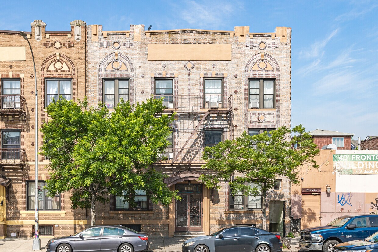 Foto del edificio - 1820 Coney Island Ave