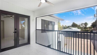 Building Photo - 9002 Somerset Ln