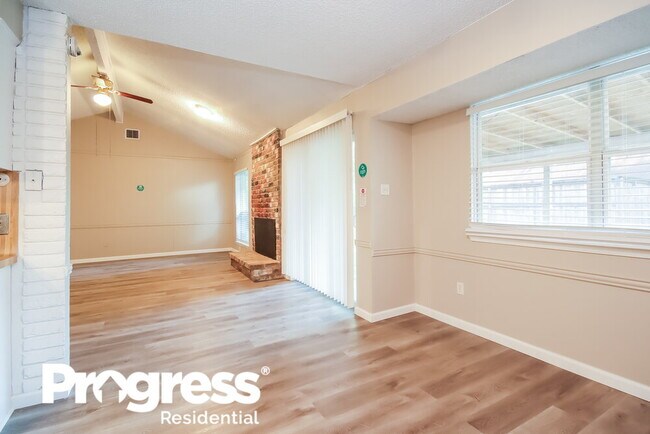 Building Photo - 5215 Sweetwind Ln