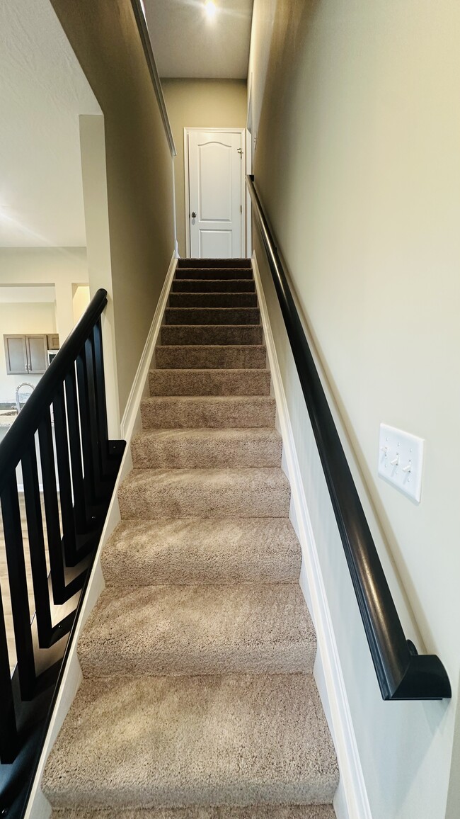 Building Photo - 2075 Wild Berry Wy