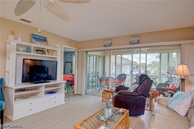 Building Photo - 325 Charlemagne Blvd