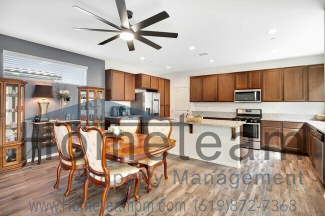 Foto del edificio - *Coming Soon * 3 BR/ 3 BA 2200 SQFT Otay R...