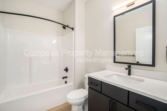 Foto del edificio - 3233 Prospect St