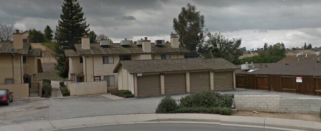 Building Photo - 5909 Fairfax Rd