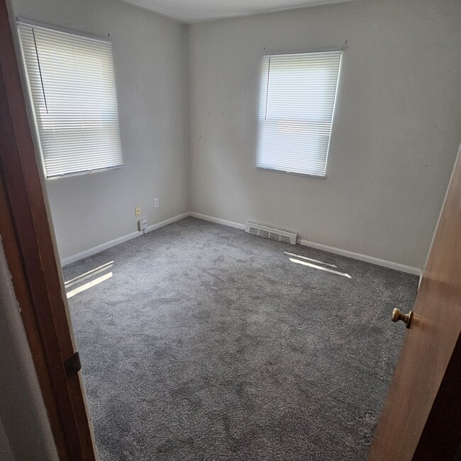 Bedroom 1 - 1003 Washburn St