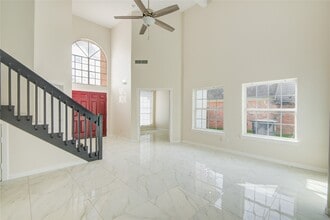 Building Photo - 4427 Waterfall Way