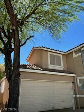 Building Photo - 2445 Cliffwood Dr