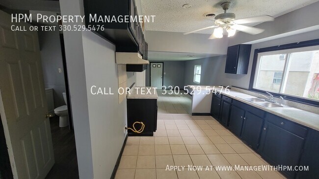 Building Photo - Cozy 2 bedroom house in Akron