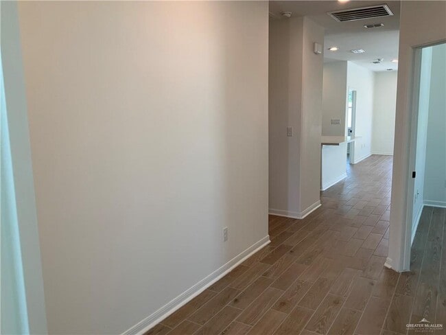 Foto del edificio - 3908 Highland Ave