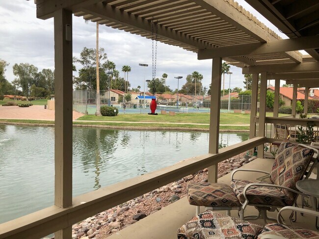 Foto del edificio - ASK ABOUT OUR REDUCED SUMMER RATES!!! Comfortable & Inviting Home in Leisure World a 45+ Active A...